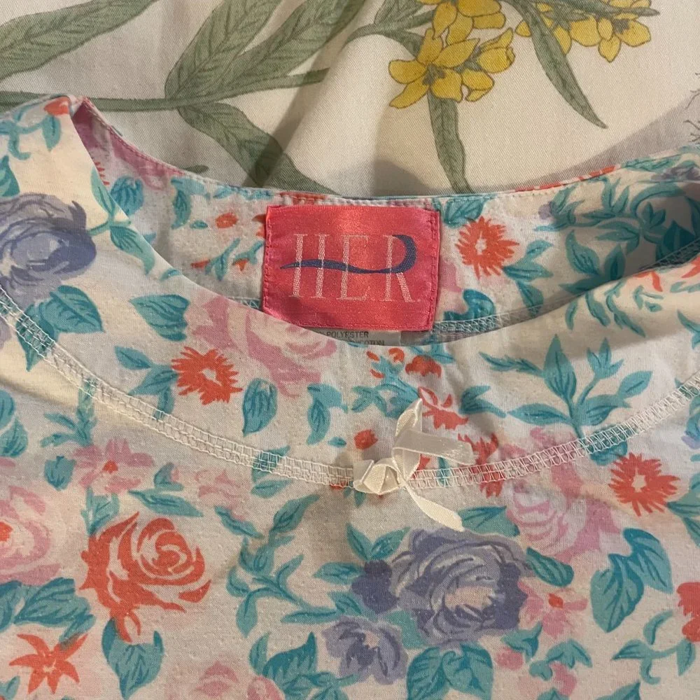 1980s Vintage HER floral cottage style shirt! - Picture 9 of 10